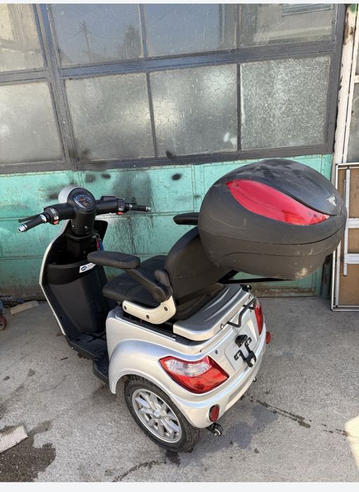 Triciclu electric fara permis de conducere