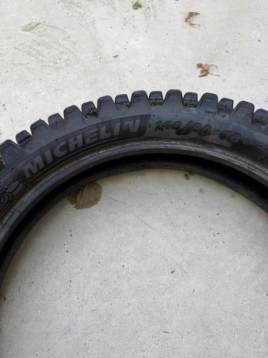 Мото гуми Michelin Tracker