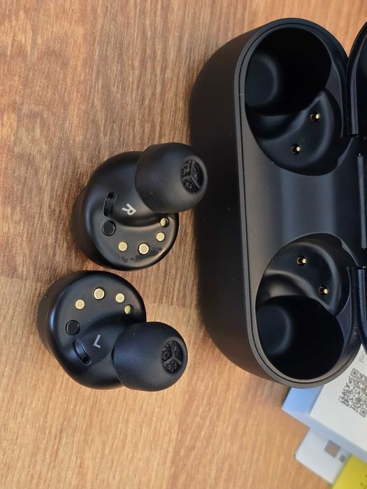 Earbuds Technics AZ100