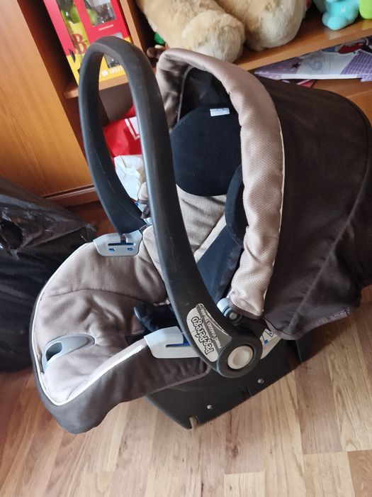 Бебешко кошче за кола
