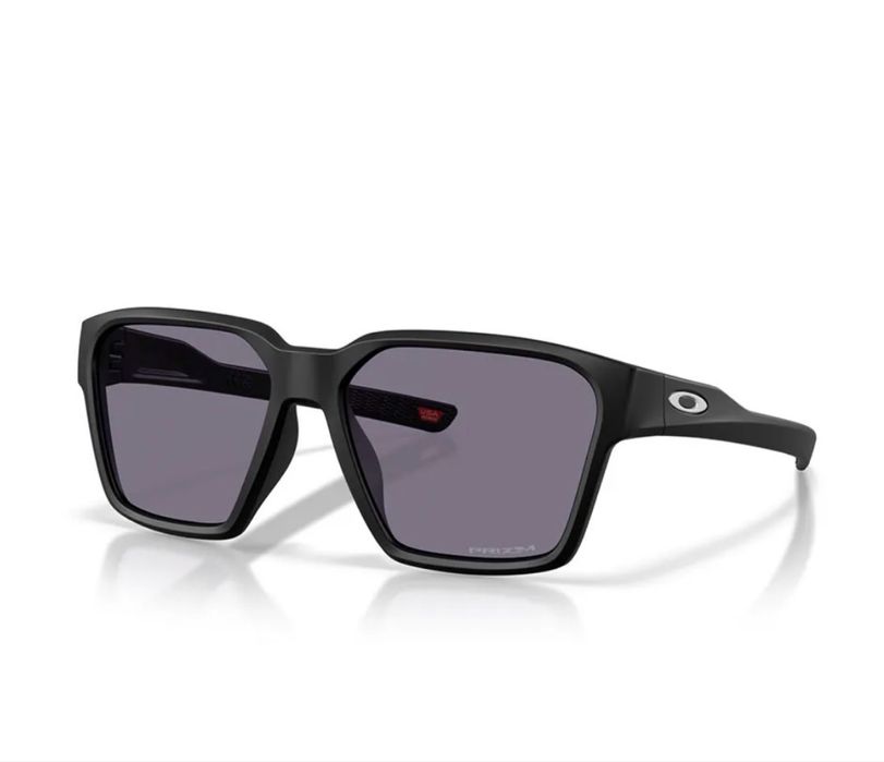 Солнцезащитные очки Oakley Briza