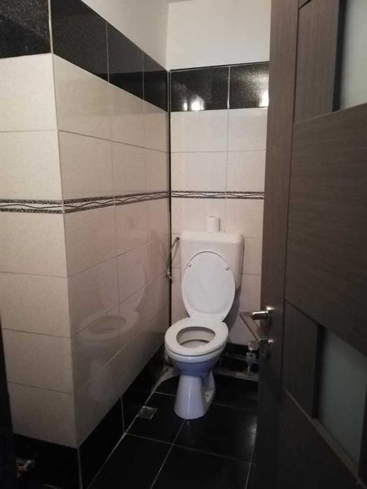 Proprietar vând apartament 4 camere – spațios, ideal pentru familie, poziționat excelent!