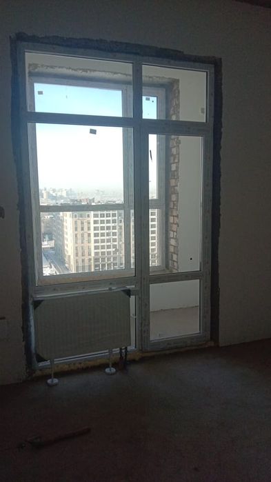 Пластиковое окно с дверцей