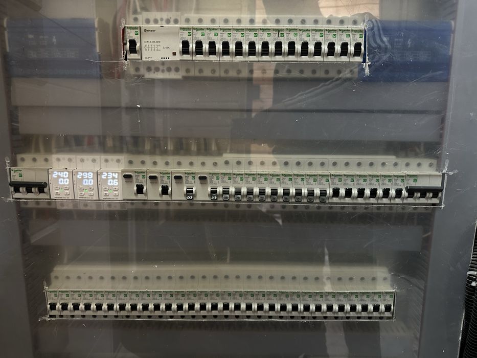 Электрик профессионал