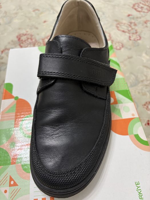 Продам детскую обувь tomini