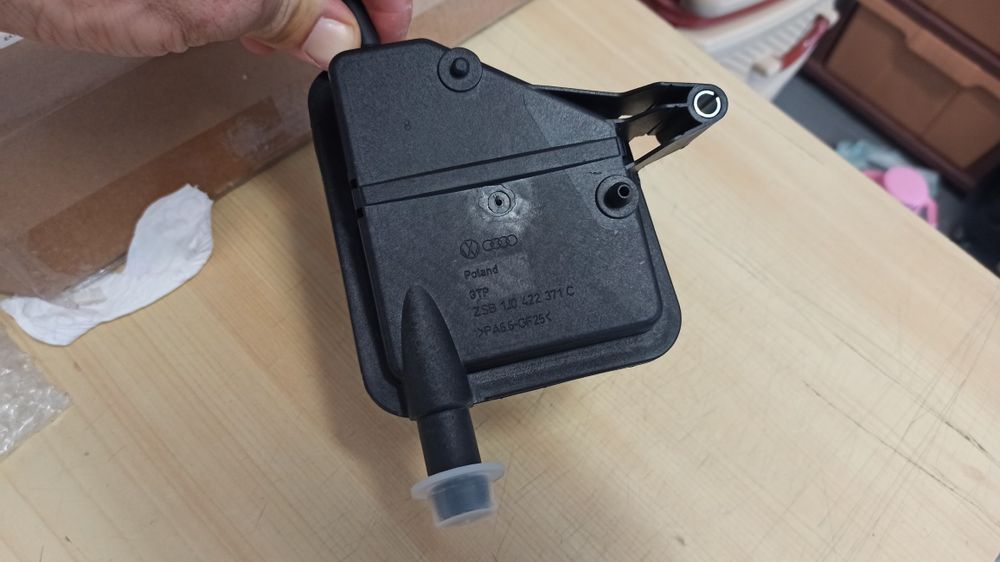 Ориг.казянче за хидравлика,golf 4, Bora Seat