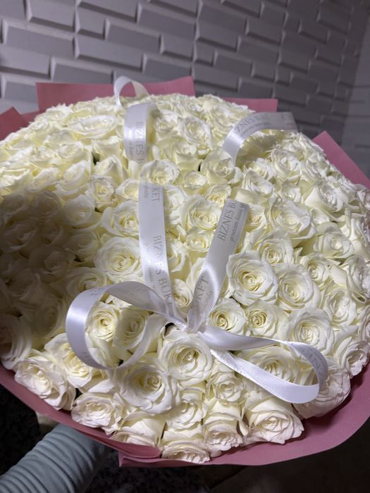 141 роза букет 20К