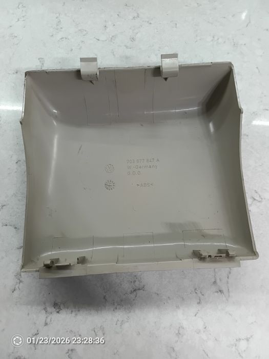 VW T4 Капак за Ел мотор на шибидах