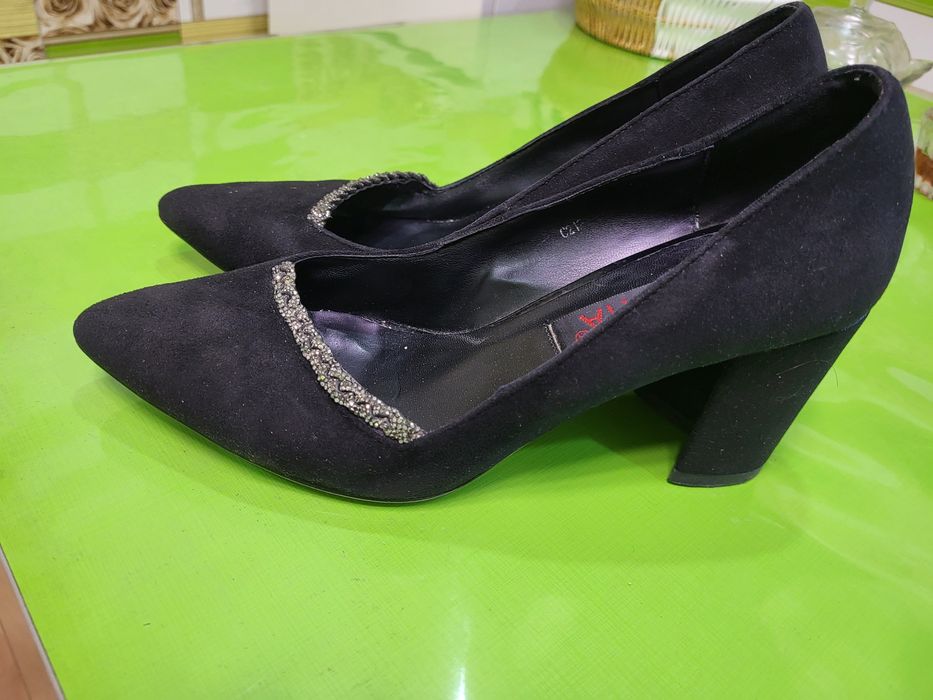 Туфли женские черные