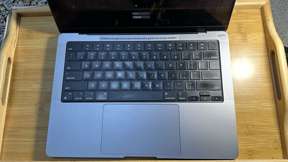 macbook pro 14, ssd 1tb, 16gb