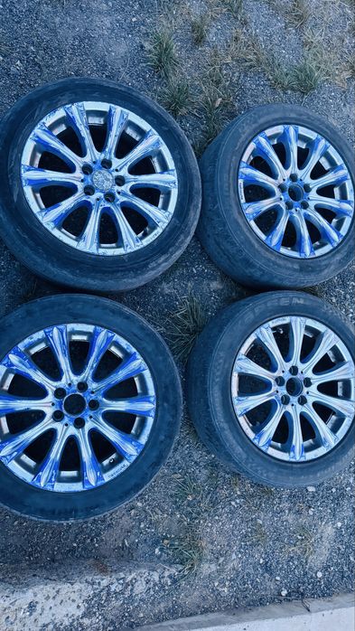Продам диск стояли на тойота авенсис. Два диска варенный
