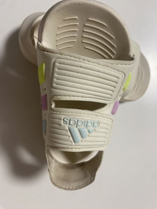Адидас/adidas сандали за момиче 23