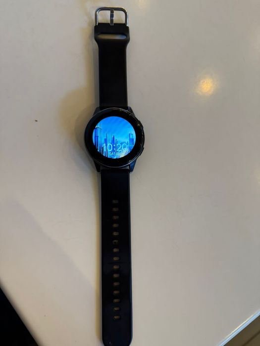 Продам часы срочно