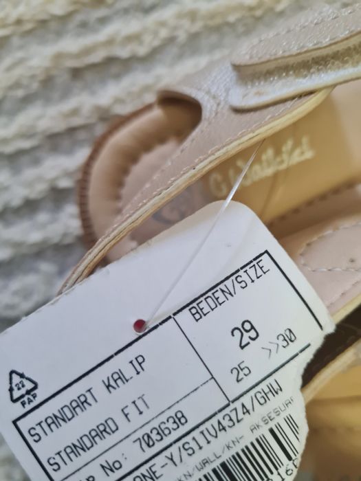 Босоножки. Сандалии детские