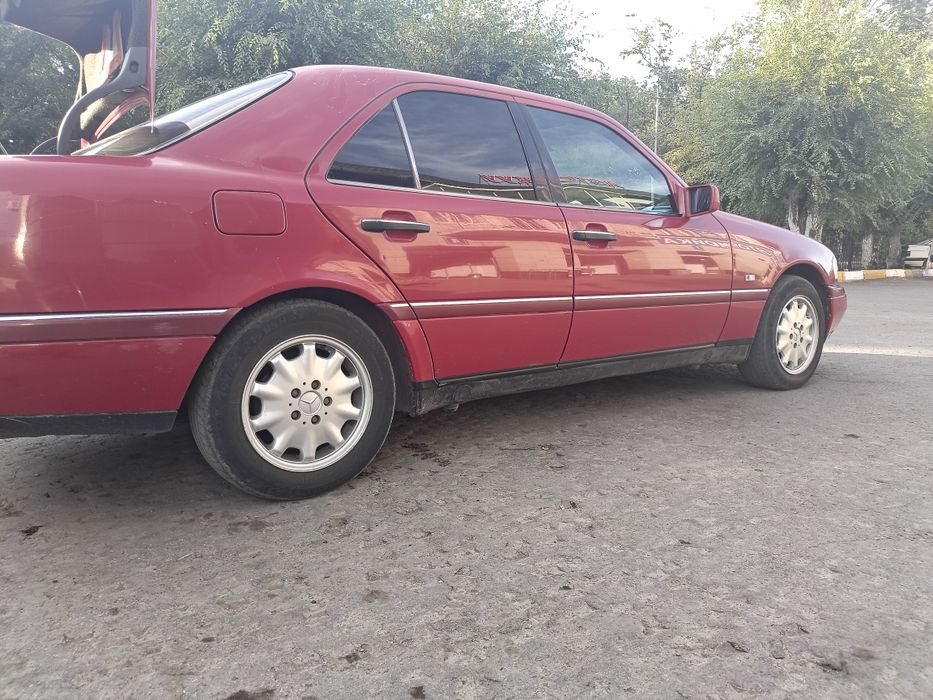 Колеса на Mercedes.