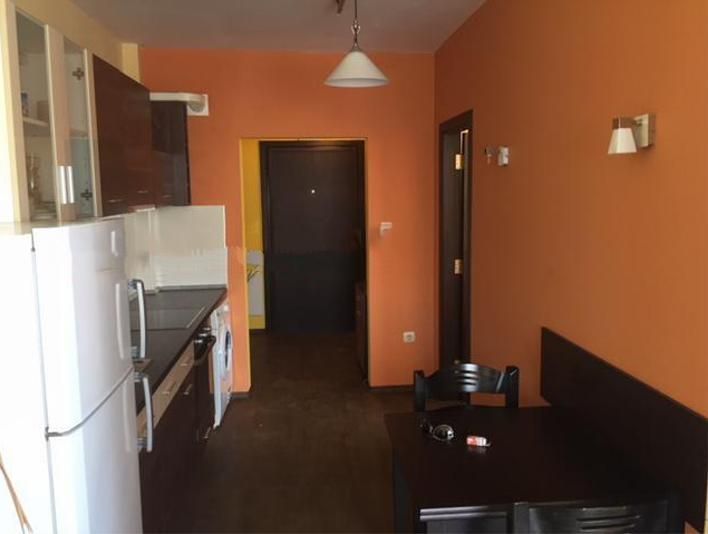 Тристаен апартамент под наем в ж.к. Младост 2, 2102985