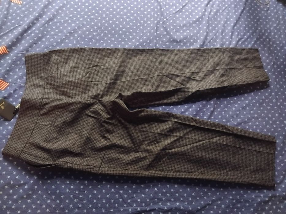 Pantaloni massimo dutti.  Nr 38 si 40