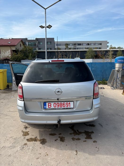 OPEL Astra 2010 — imagine 4