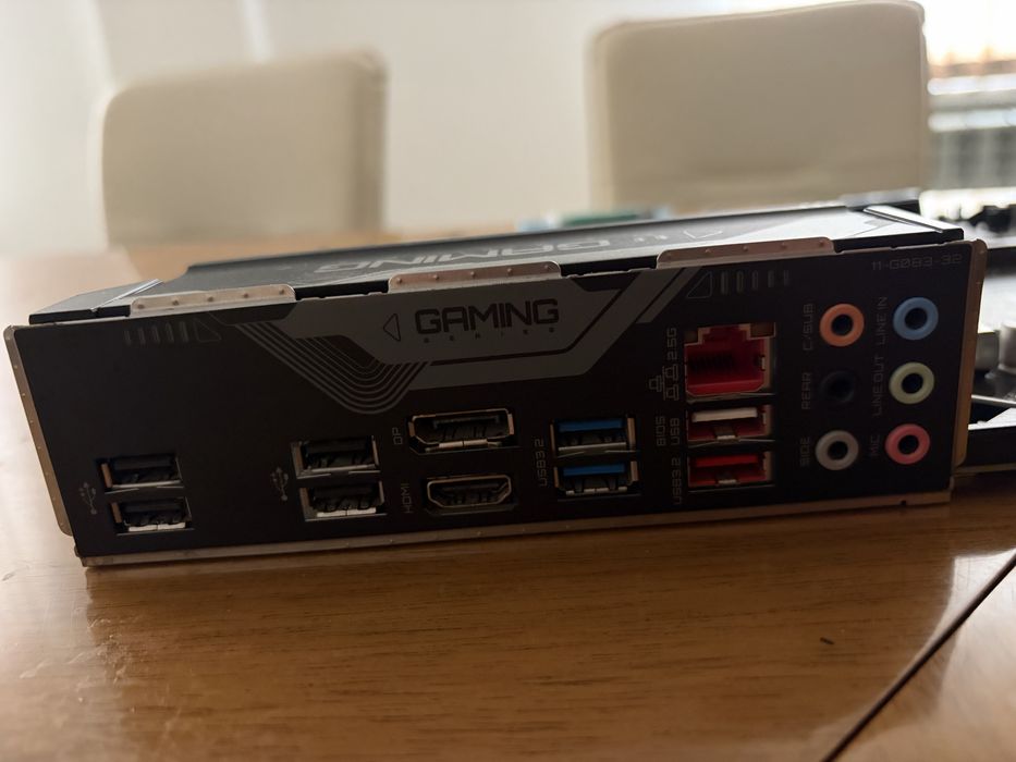 Материнская плата gigabyte aorus b760m gamingx