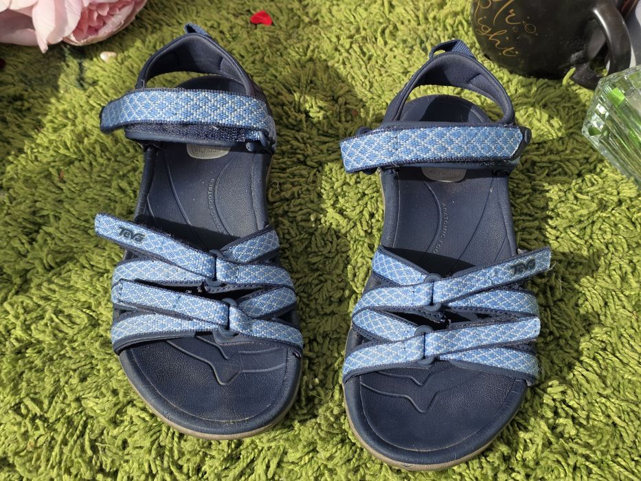 Teva сандали N36