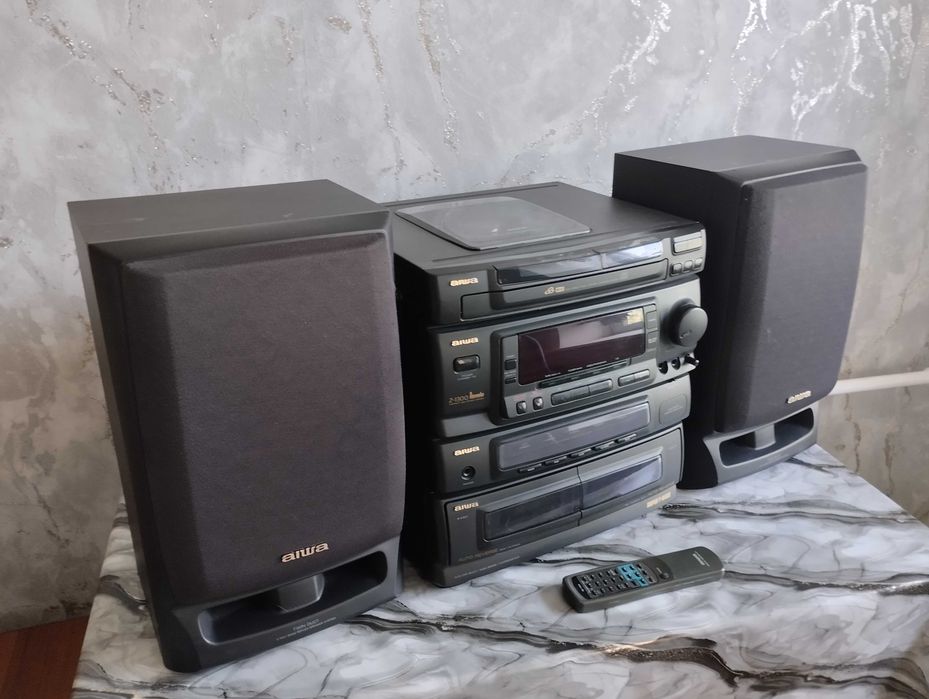 Музыкальный центр AIWA Z- 1300. Made in Japan. Начало 90-х.
