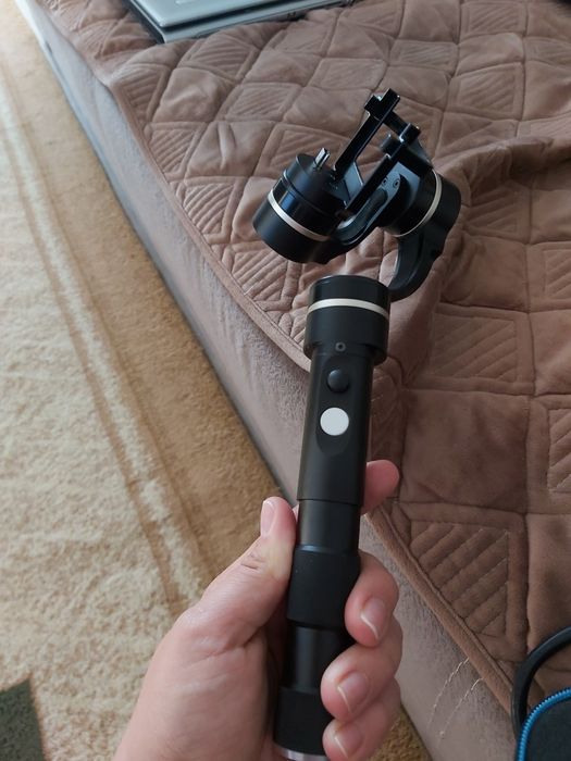 Продам стабилизатор Feiyu tech G4S  для Go Pro