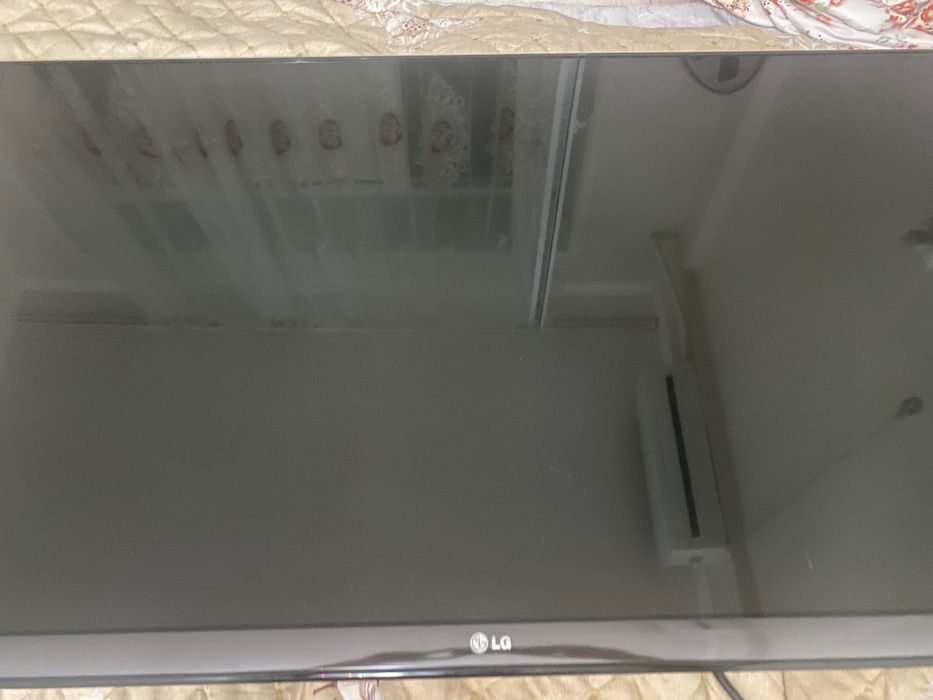 Телевизор Lg и Hisense