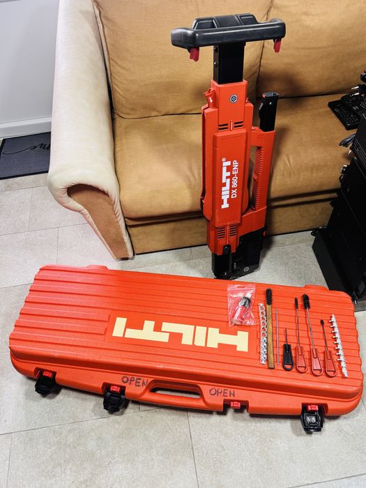 Aparat profesional fixare HILTI DX-860 ENP plăci metalice/profiluri