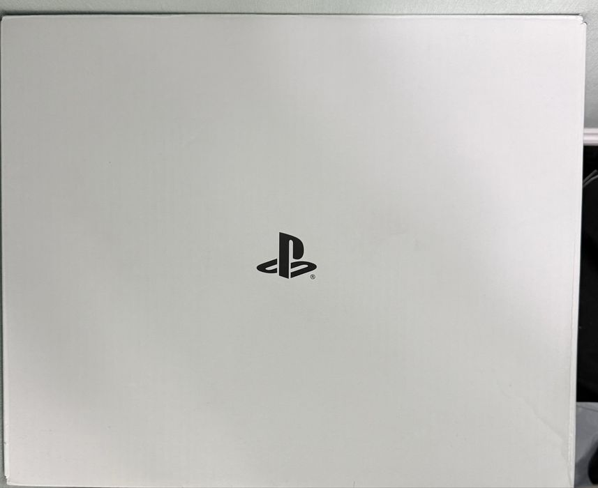 Продаю Playstation 5 Slim