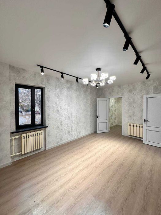 Продаётся квартира 2в3/1/5 на массиве 5