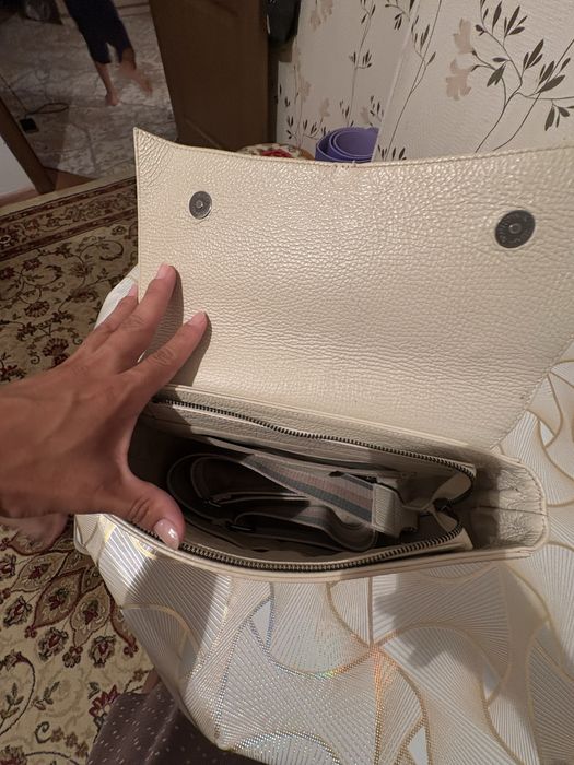 Продам чемодан с вещами