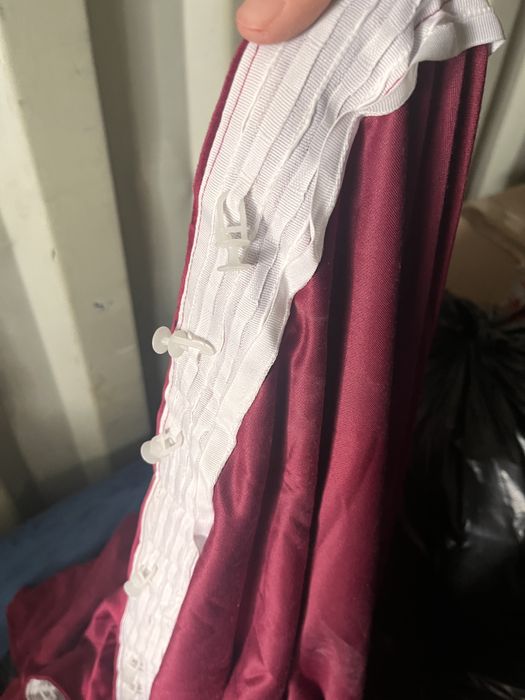 Шторы бордовые велюровые