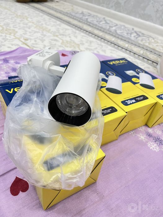Светильник трековый