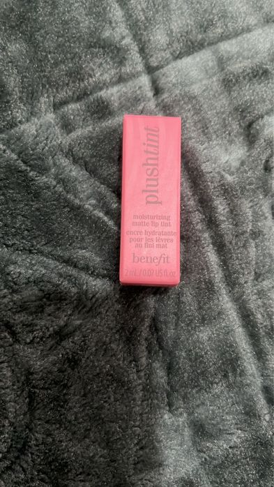 Cosmetice Noi Sigilate