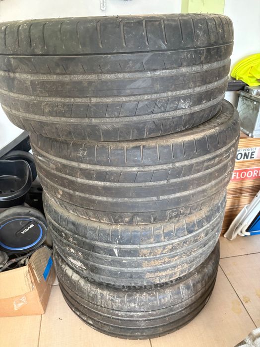 255/55/19 KUMHO  (104Y)