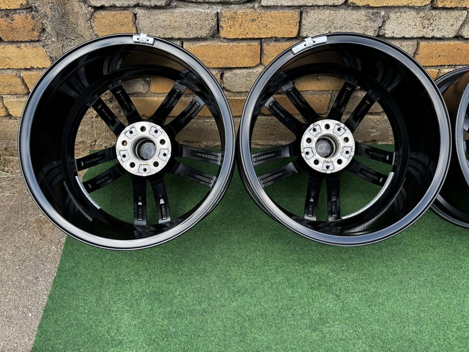 4 броя Джанти БМВ BMW 5x112 Style 647M BLACK 19 цола за G11 G12 G32 G30 G31 G20 G21