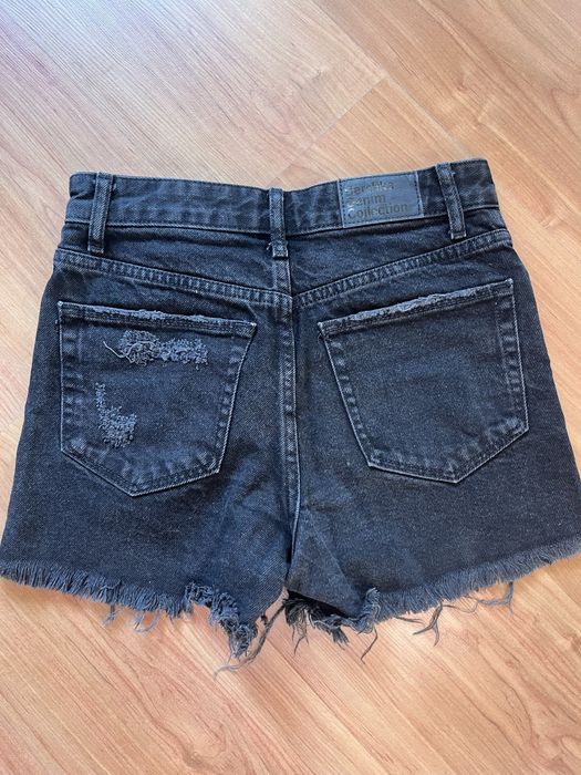 BERSHKA къси панталонки