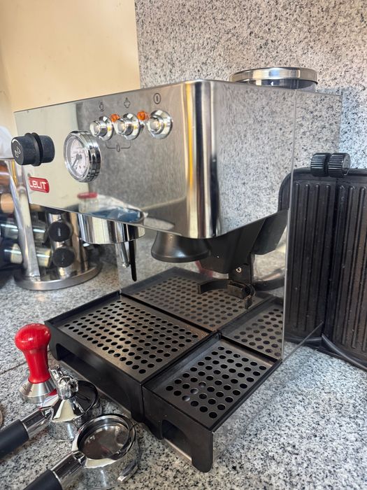 Espressor Anita PL042EM