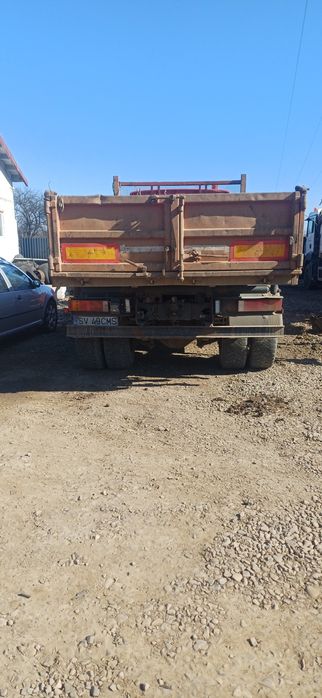 Camion Volvo Bena  basculabila