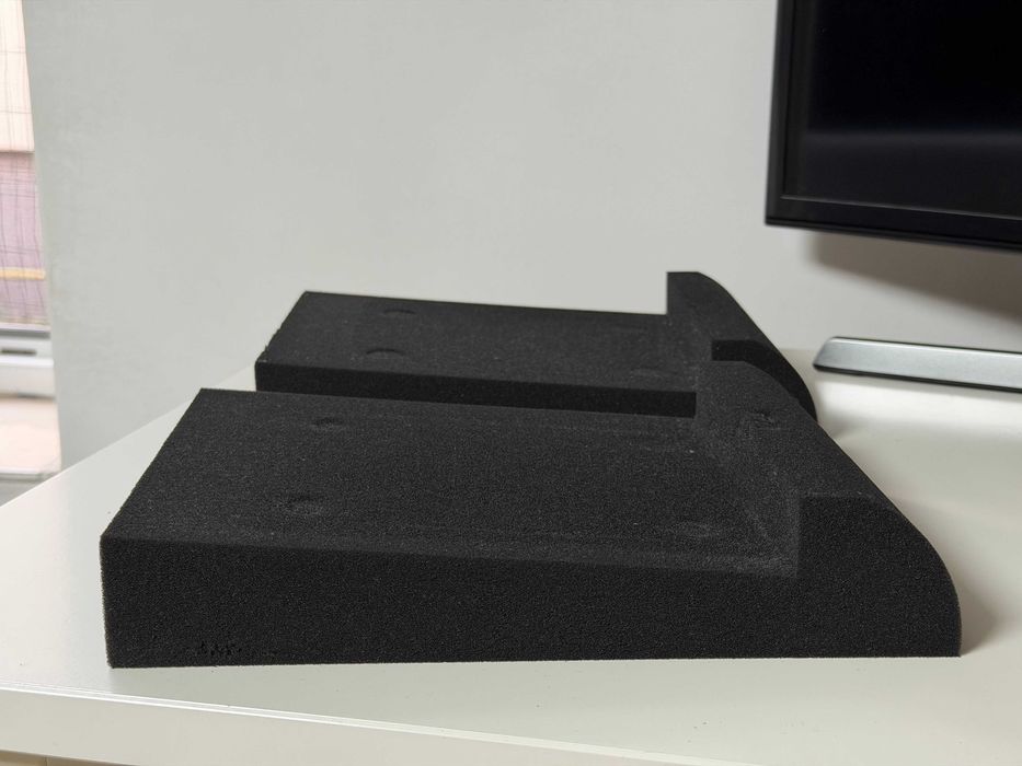 Pad-uri de izolare pentru monitoare de studio / boxe de birou