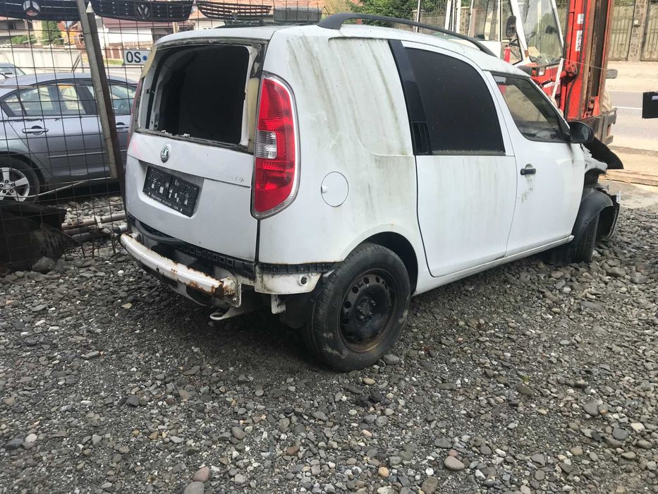 Dezmembrez Skoda Praktik 1.2 Benzina,CGPA, 2011 ,Marfa