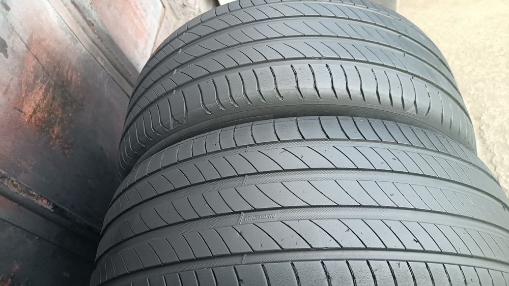225/50/18 Michelin