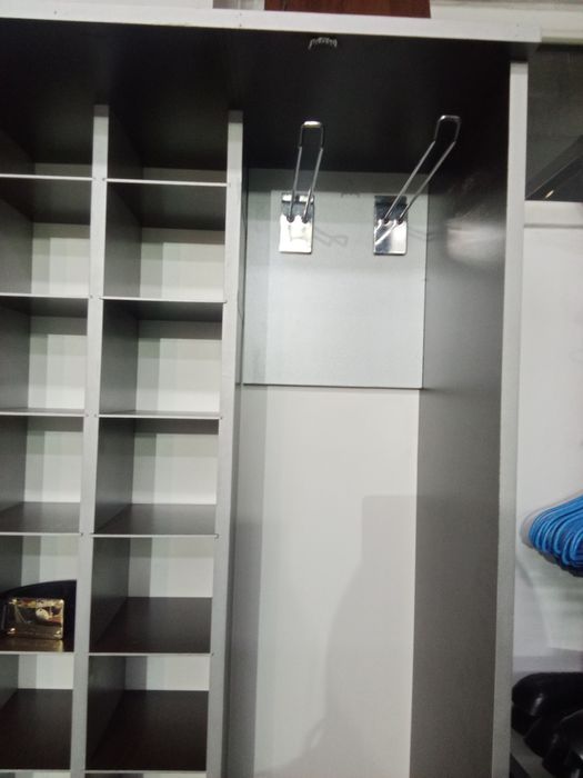 Продам шкаф качественный