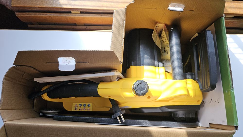 Нова резачка за дърва 2400W + верига