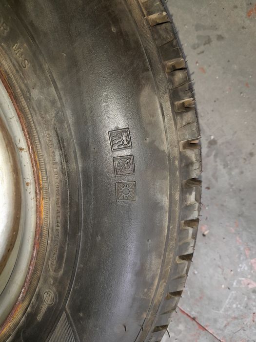 Продам колесо всесезоное