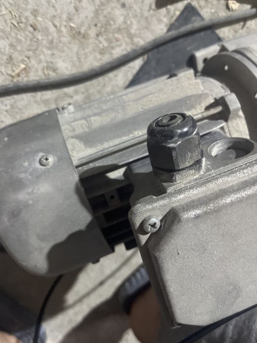 Мотор электрический