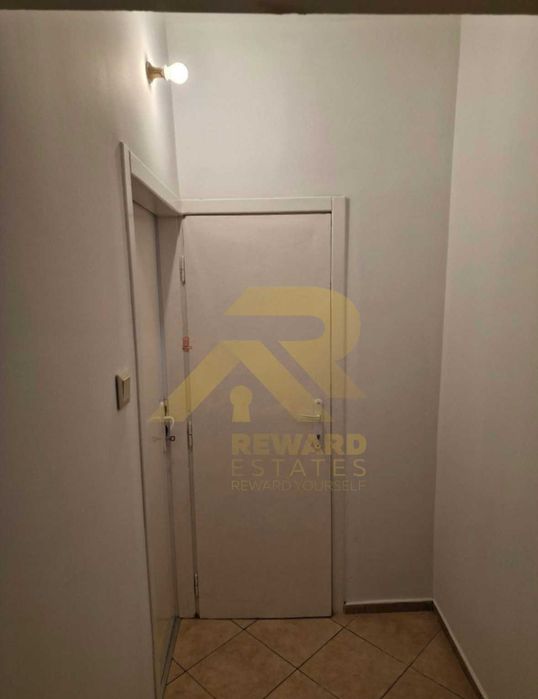 Продава се Тристаен апартамент в София, Център - 64 кв.м за 2157 €/кв.м - Снимка #3