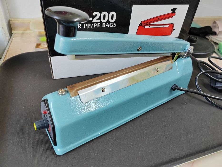 Запайщик пакетов импульсный FS-200