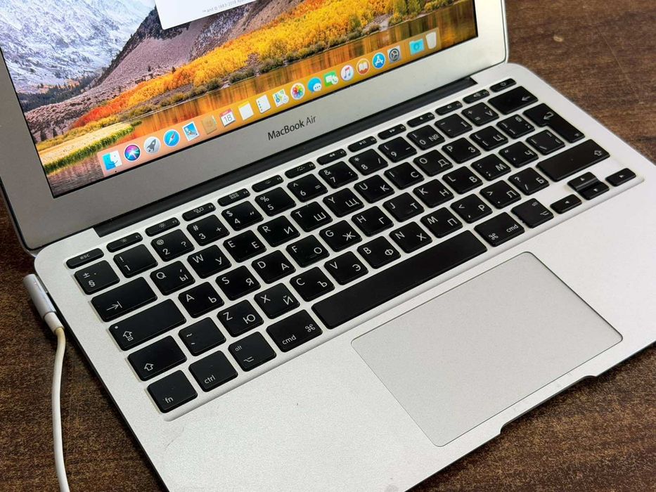 Лаптоп MacBook Air 11.6" A1370