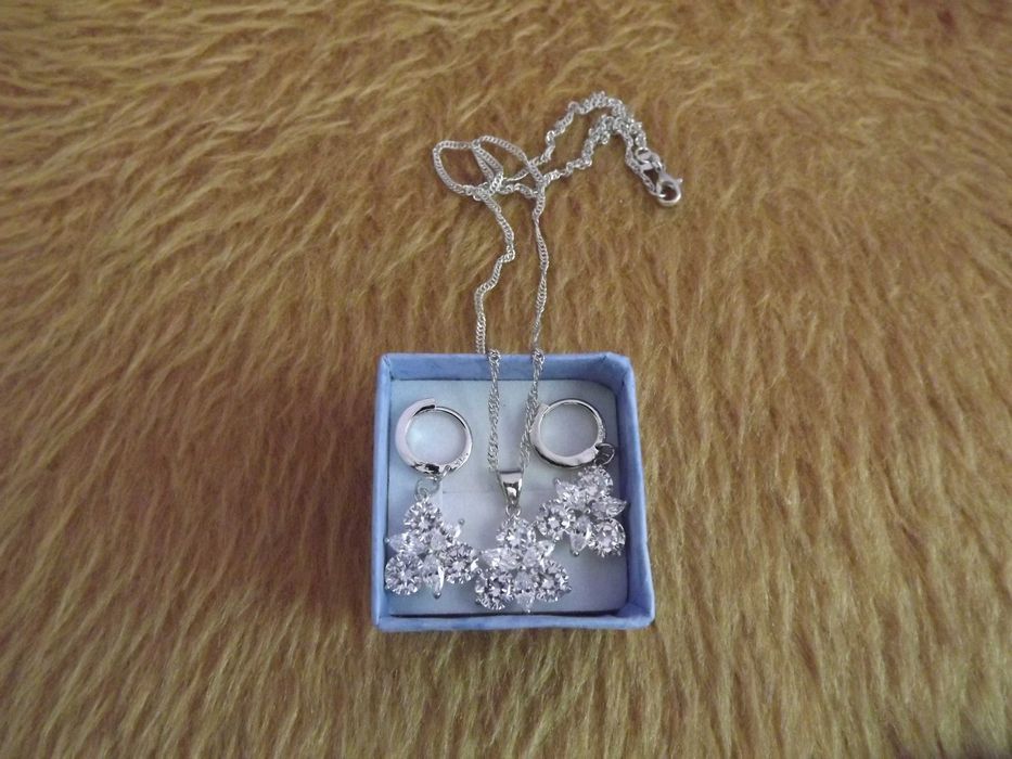 Нови сребърни комплекти